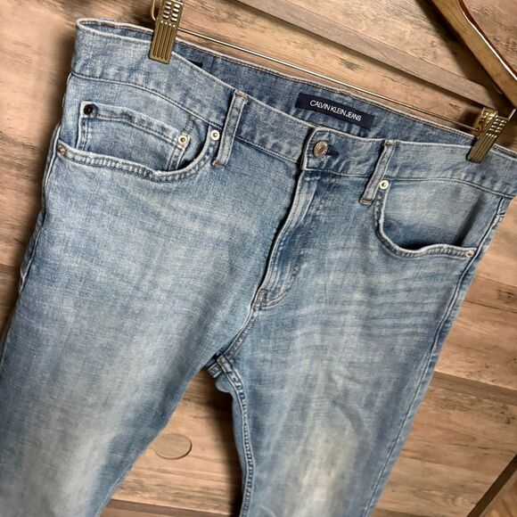 Calvin Klein Men's 34x30 Skinny Jeans Great Preworn Condition - Picture 12 of 12